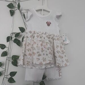 Minnie Mouse baby outfit